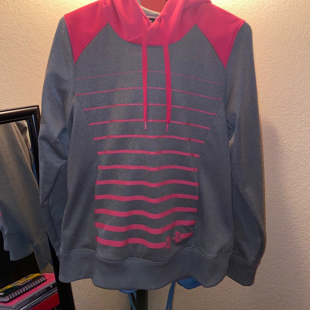 Under Armour Sweatshirt